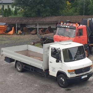 foto 7.5t MB body 4.9m(2021) Vario 816D Mercedes