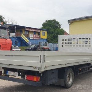 foto 7.5t MB body 4.9m(2021) Vario 816D Mercedes