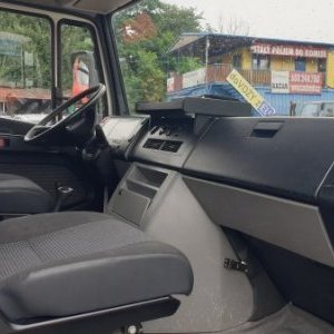 foto 7.5t MB body 4.9m(2021) Vario 816D Mercedes