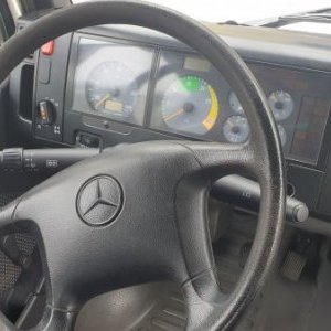 foto 7.5t MB body 4.9m(2021) Vario 816D Mercedes