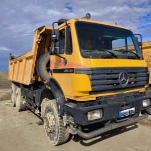 foto 6x6 dumper Mercedes tipper